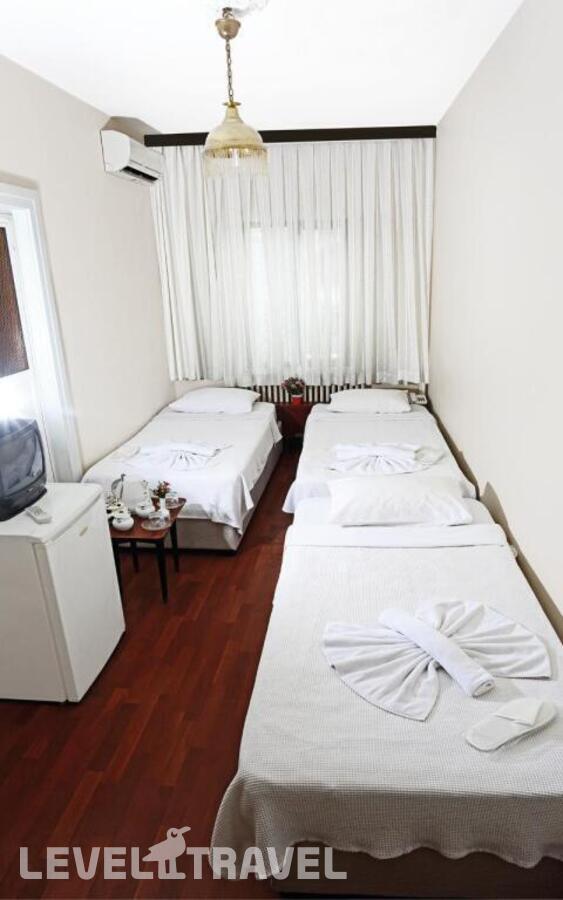 фотографии номера Трехместный номер отеля Sipahi Hotel в Турция(Фатих) - фото №10