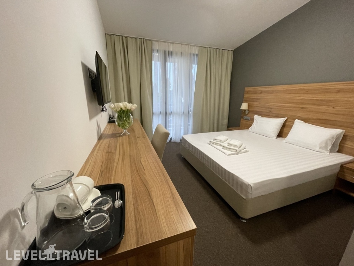 фотографии номера Стандартный с балконом отеля Pre Hotel в Абхазия(Гудаута) - фото №3
