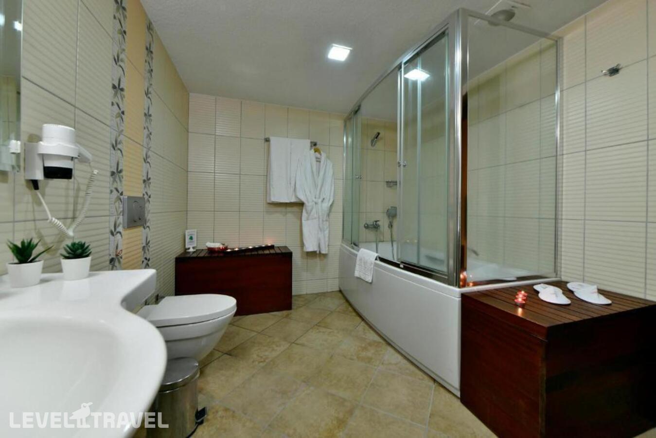 фотографии номера Улучшенный номер отеля Cappadocia Estates в Турция(Ургюп) - фото №1