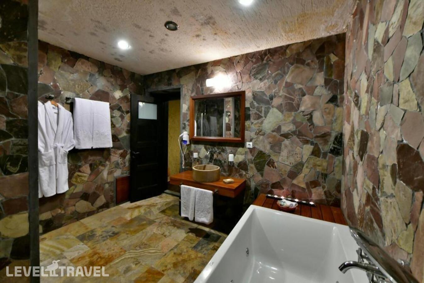 фотографии номера Делюкс отеля Cappadocia Estates в Турция(Ургюп) - фото №7