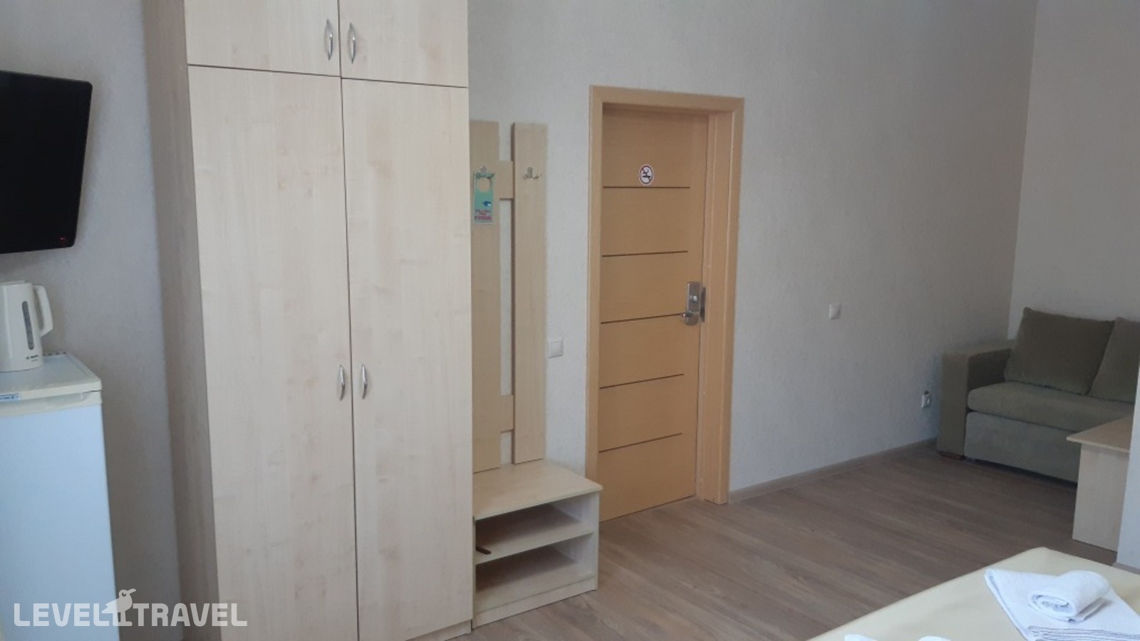 фотографии номера Трёхместный номер Comfort с балконом и с видом на горы отеля Отель Орхидея в Россия(Геленджик) - фото №3