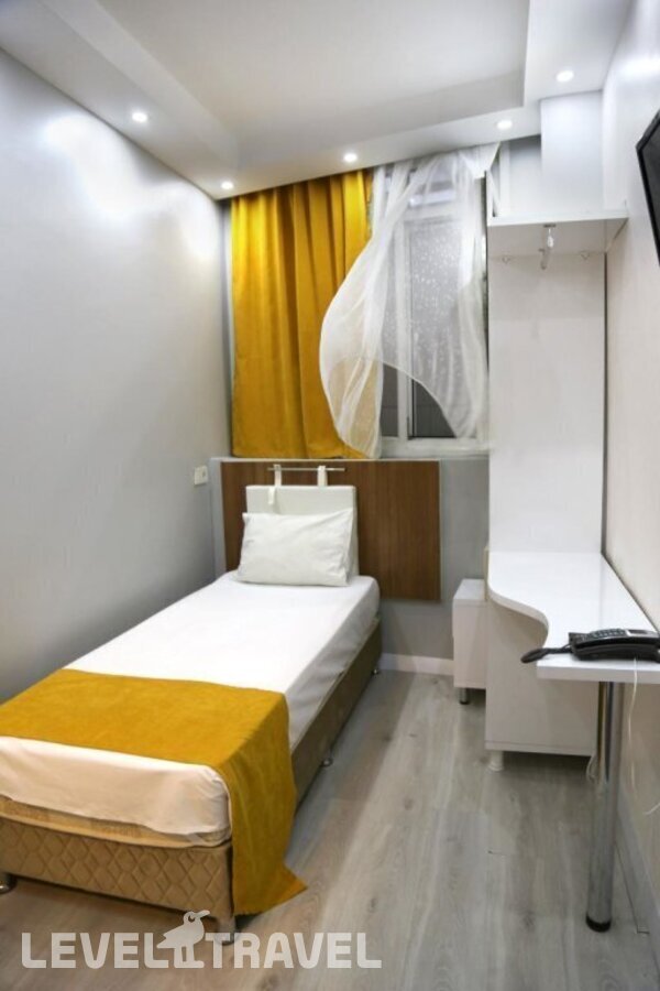 фотографии номера Четырехместный номер отеля Istanbul Fair Hotel в Турция(Кючюкчекмедже) - фото №6