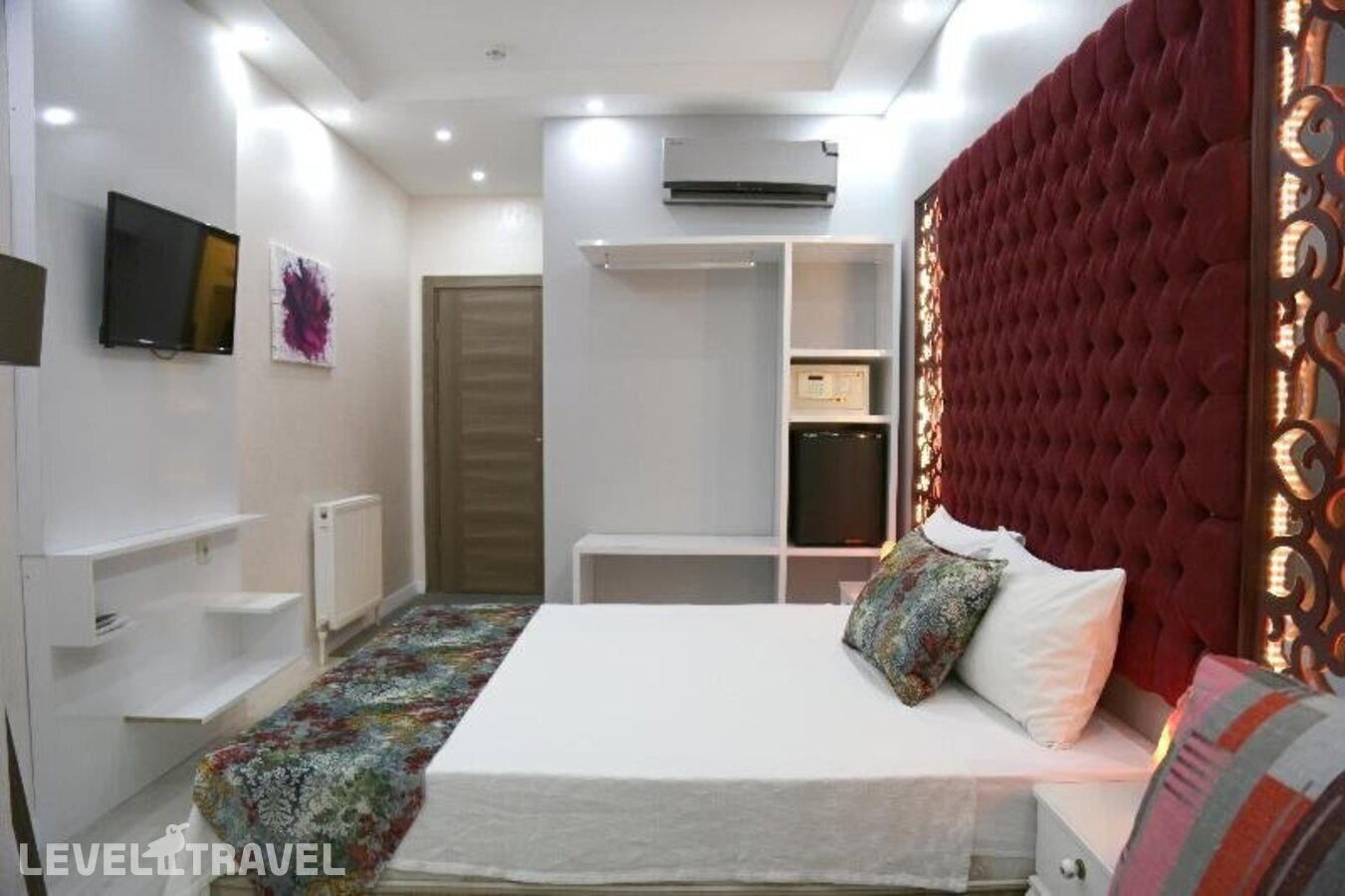 фотографии номера Четырехместный номер отеля Istanbul Fair Hotel в Турция(Кючюкчекмедже) - фото №8