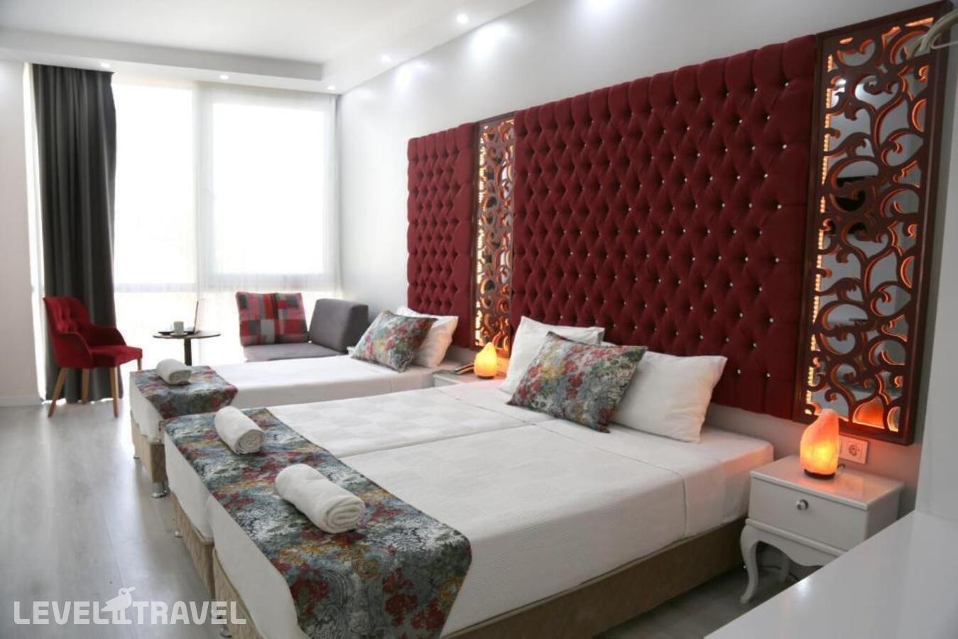 фотографии номера Четырехместный номер отеля Istanbul Fair Hotel в Турция(Кючюкчекмедже) - фото №3