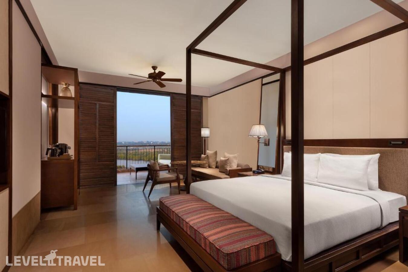 фотографии номера Делюкс с видом на сад отеля Hilton Goa Resort Candolim в Индия(Северный Гоа) - фото №2