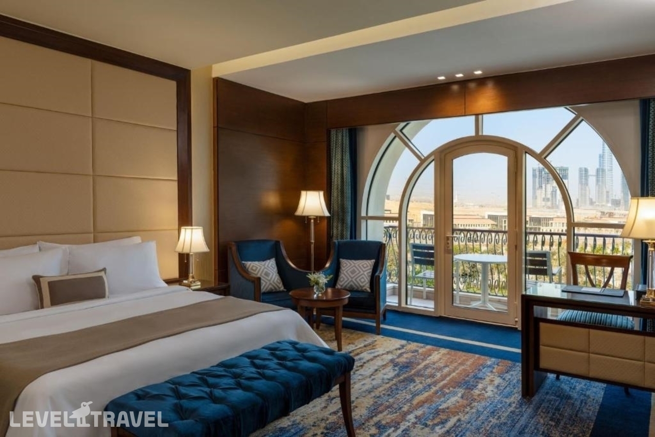 фотографии номера Номер Superior с балконом и с видом на город отеля The St. Regis New Capital Cairo в Египет(Каир) - фото №1