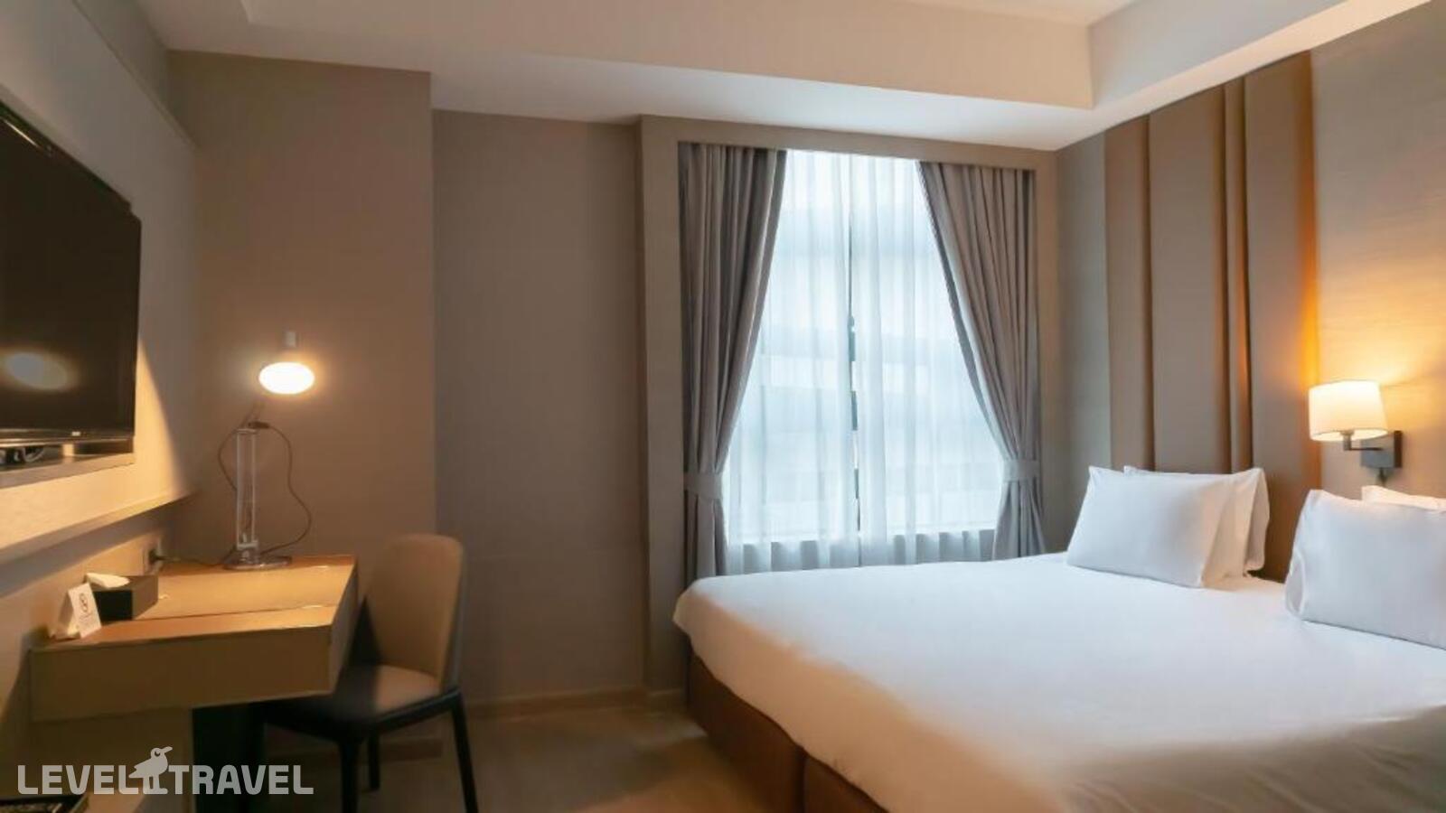 фотографии номера Делюкс отеля Ramada By Wyndham Bangkok Sukhumvit 11 в Таиланд(Бангкок) - фото №4