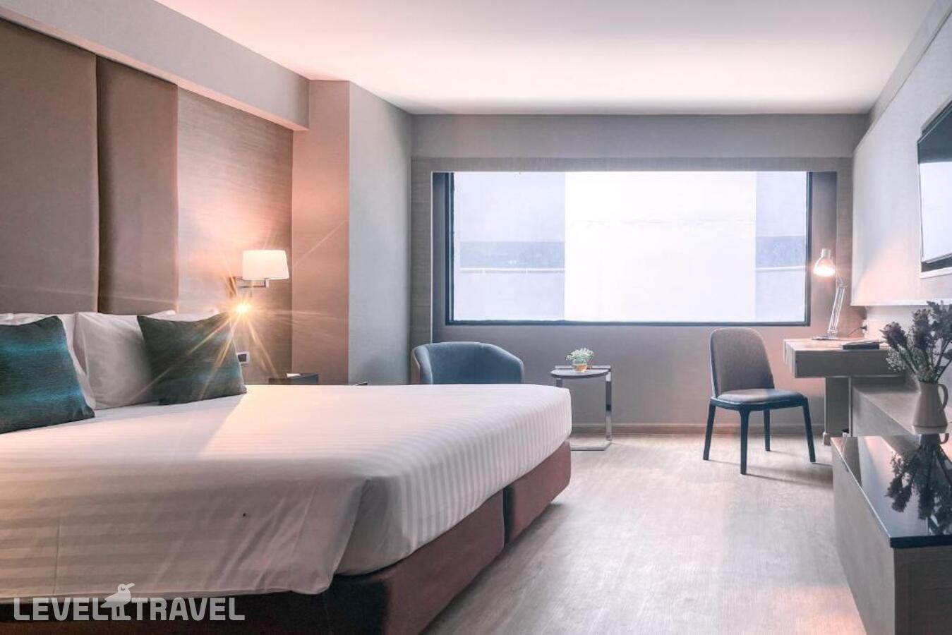 фотографии номера Номер Премьер отеля Ramada By Wyndham Bangkok Sukhumvit 11 в Таиланд(Бангкок) - фото №3