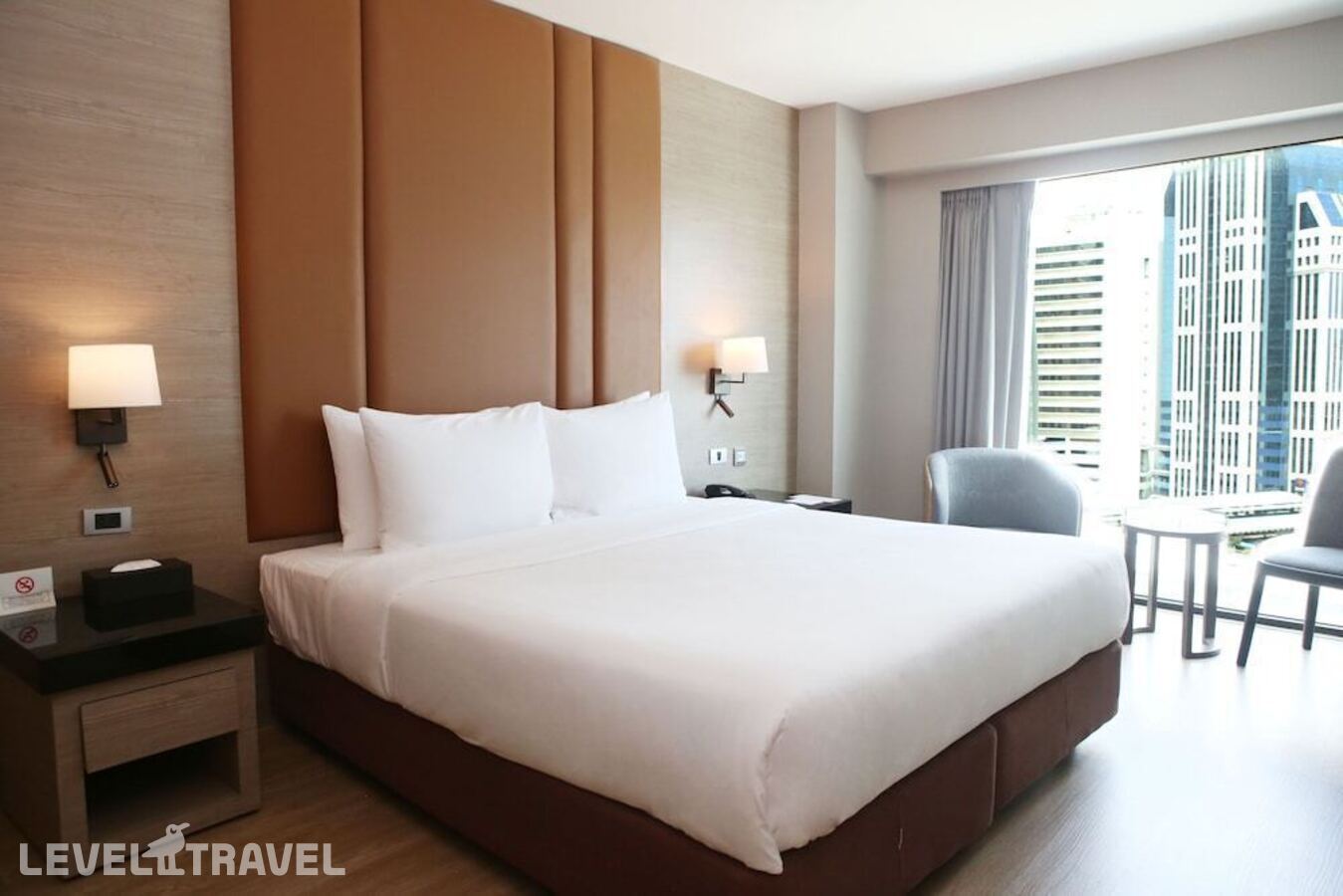 фотографии номера Представительский номер отеля Ramada By Wyndham Bangkok Sukhumvit 11 в Таиланд(Бангкок) - фото №2