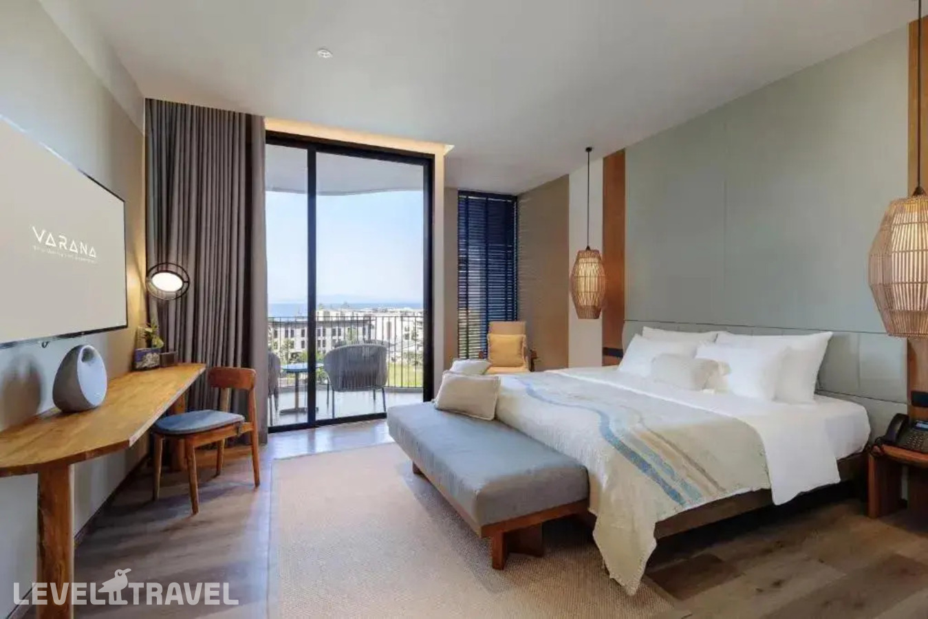фотографии номера Двухместный Luxe Ocean двуспальная кровать отеля Varana Hotel в Таиланд(Краби) - фото №1