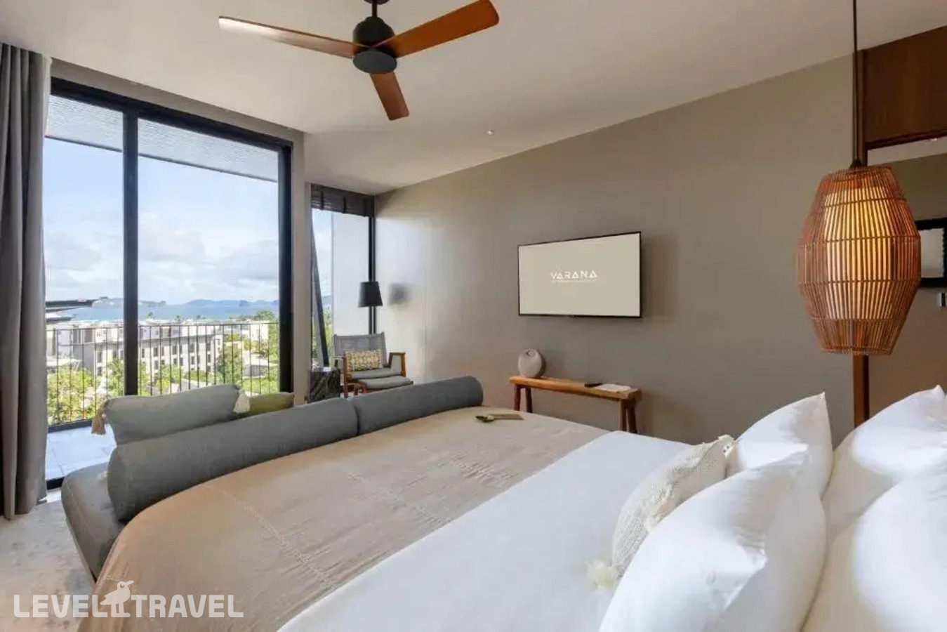 фотографии номера Двухместный Luxe Plus Ocean двуспальная кровать отеля Varana Hotel в Таиланд(Краби) - фото №2