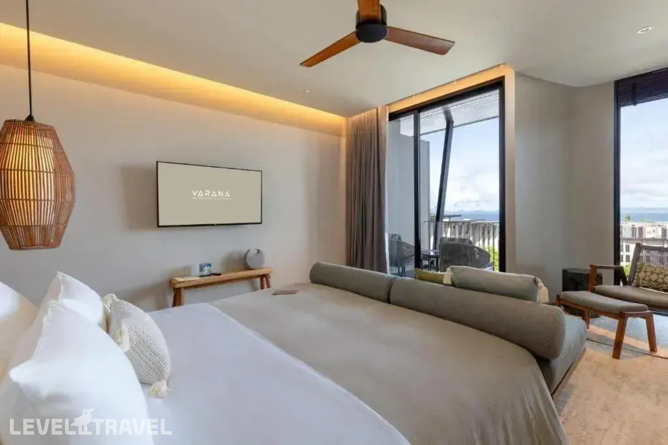 фотографии номера Двухместный Luxe Plus Ocean двуспальная кровать отеля Varana Hotel в Таиланд(Краби) - фото №3