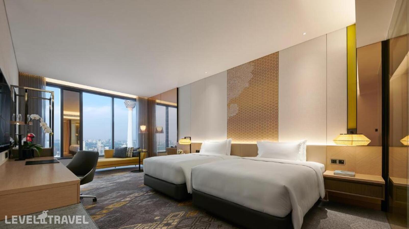фотографии номера Двухместный номер клубный Deluxe 2 отдельные кровати отеля EQ Kuala Lumpur в Малайзия(Куала-Лумпур) - фото №1