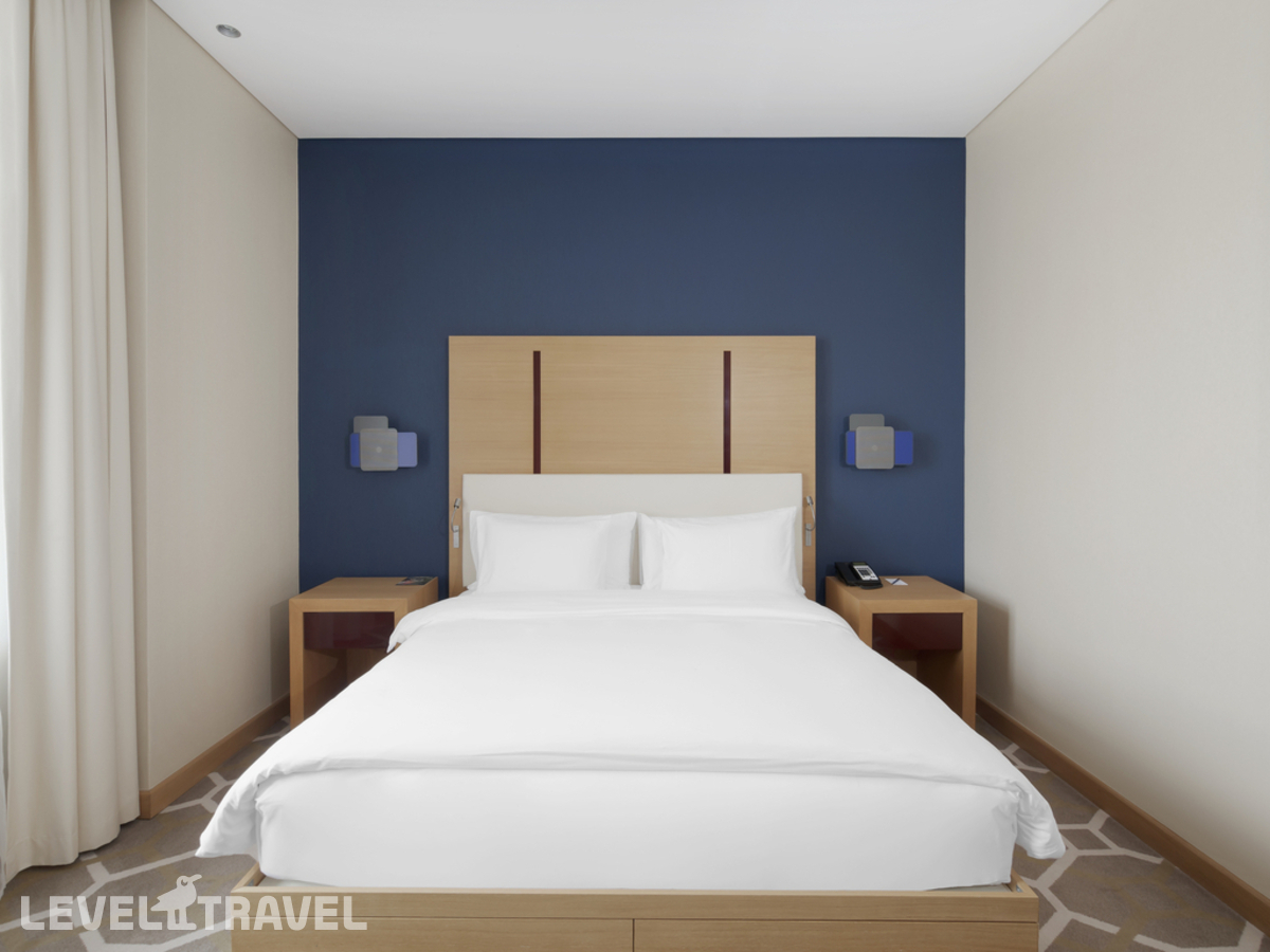 фотографии номера Улучшенный номер отеля Novotel Resort And Spa Krasnaya Polyana Sochi (Бывш. Горки Отель) в Россия(курорт Красная Поляна 960) - фото №2