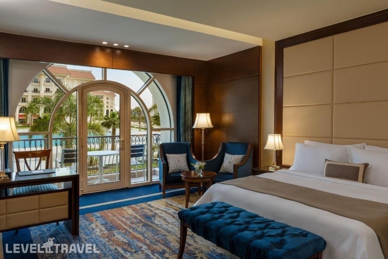 фотографии номера Номер Grand Deluxe с балконом и с видом на город отеля The St. Regis New Capital Cairo в Египет(Каир) - фото №1