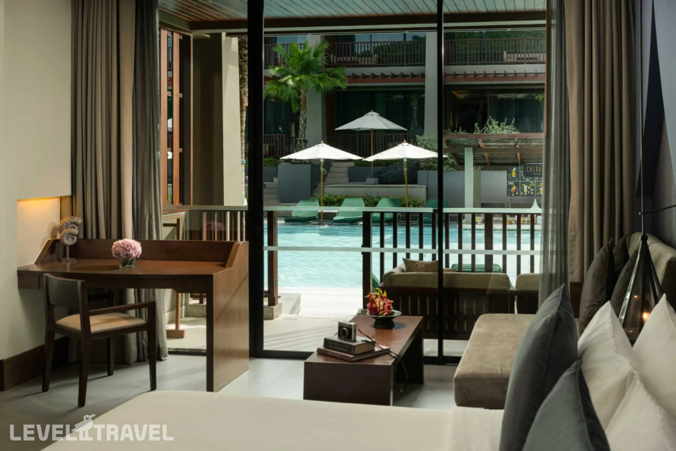 фотографии номера Делюкс с выходом к бассейну отеля Avista Hideaway Phuket Patong - Mgallery By Sofitel в Таиланд(Патонг Бич) - фото №3