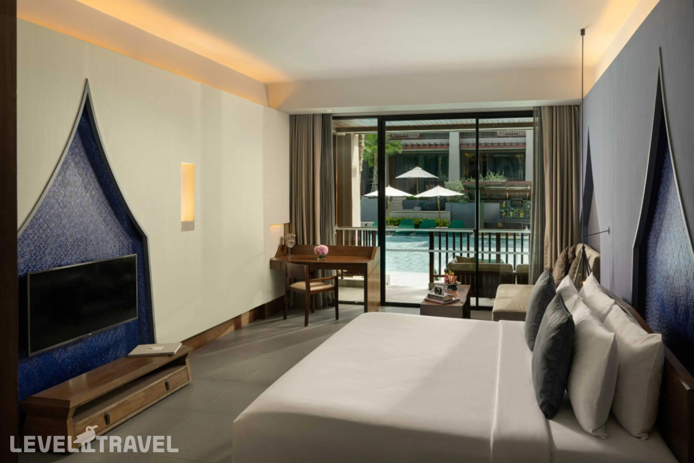 фотографии номера Делюкс с выходом к бассейну отеля Avista Hideaway Phuket Patong - Mgallery By Sofitel в Таиланд(Патонг Бич) - фото №2