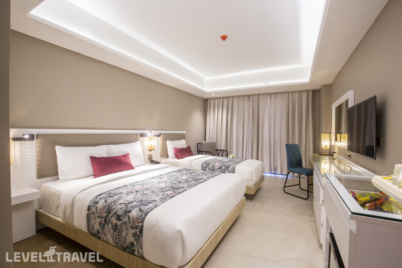 фотографии номера Трехместный делюкс с видом на город отеля Woovo Phuket Patong в Таиланд(Патонг Бич) - фото №4