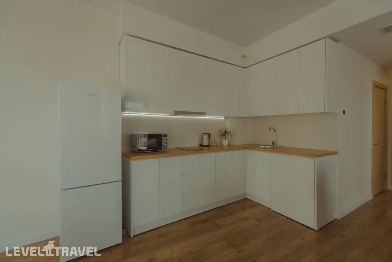 фотографии номера Люкс Премиум отеля White Sails Residential Hotel в Грузия(Батуми) - фото №12