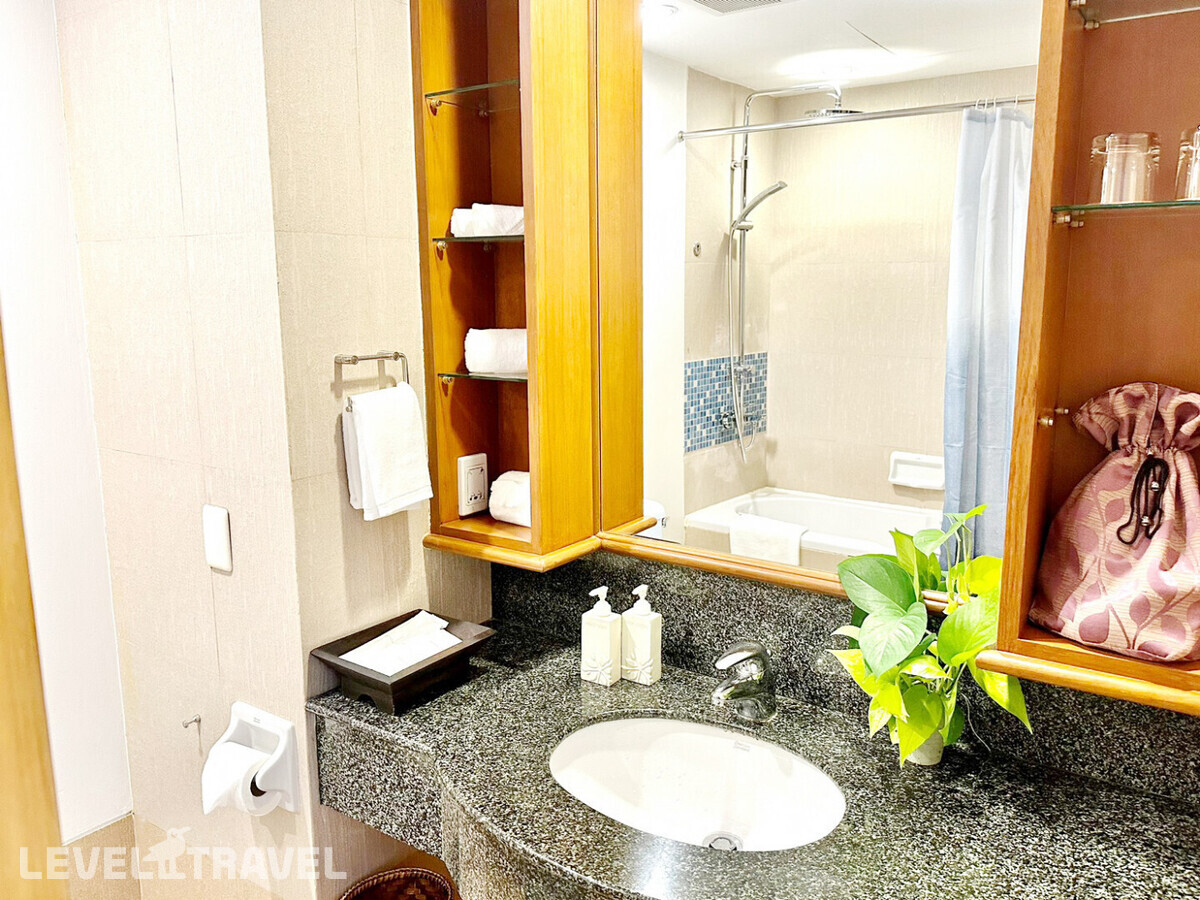 фотографии номера Полулюкс премьер с видом на поле для гольфа отеля Homm Suites Laguna (Ex. Laguna Holiday Club Phuket Resort) в Таиланд(Банг Тао Бич) - фото №3