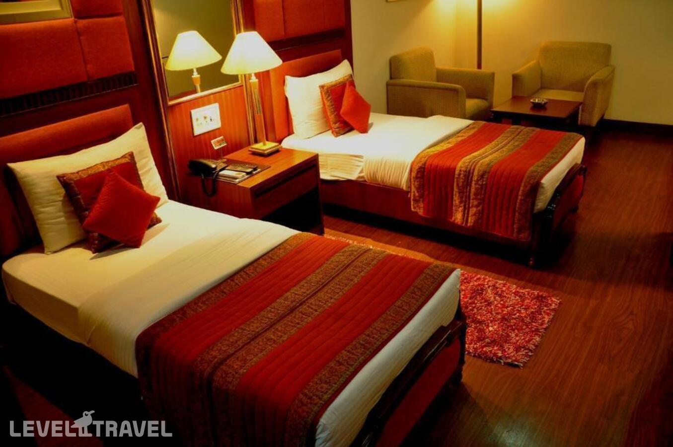 фотографии номера Делюкс отеля Hotel Jewel Palace в Индия(Нью-Дели) - фото №2