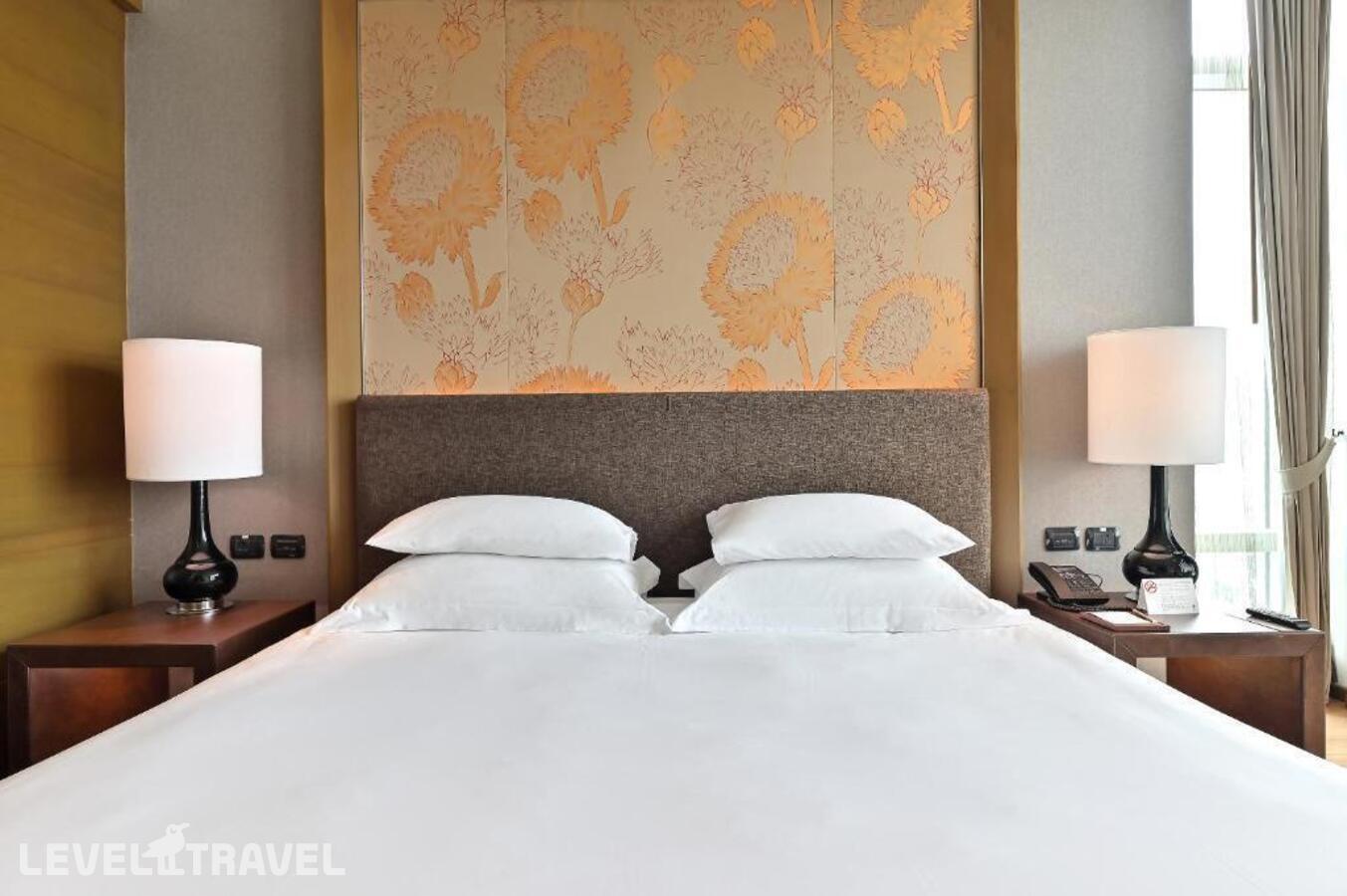 Двухместный номер Executive Deluxe with Lounge Access двуспальная кровать — фото 2