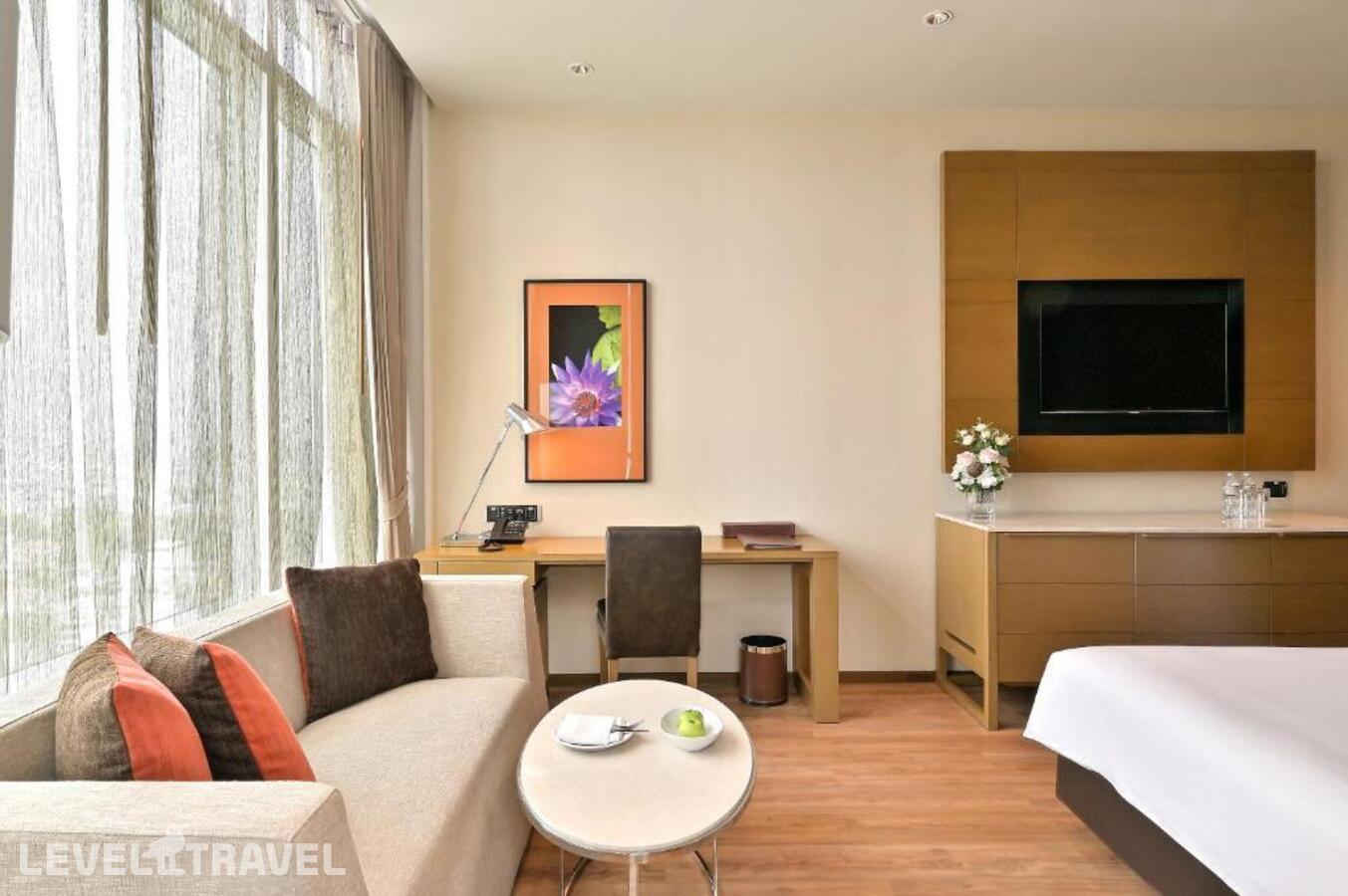 Двухместный номер Executive Deluxe with Lounge Access двуспальная кровать — фото 4
