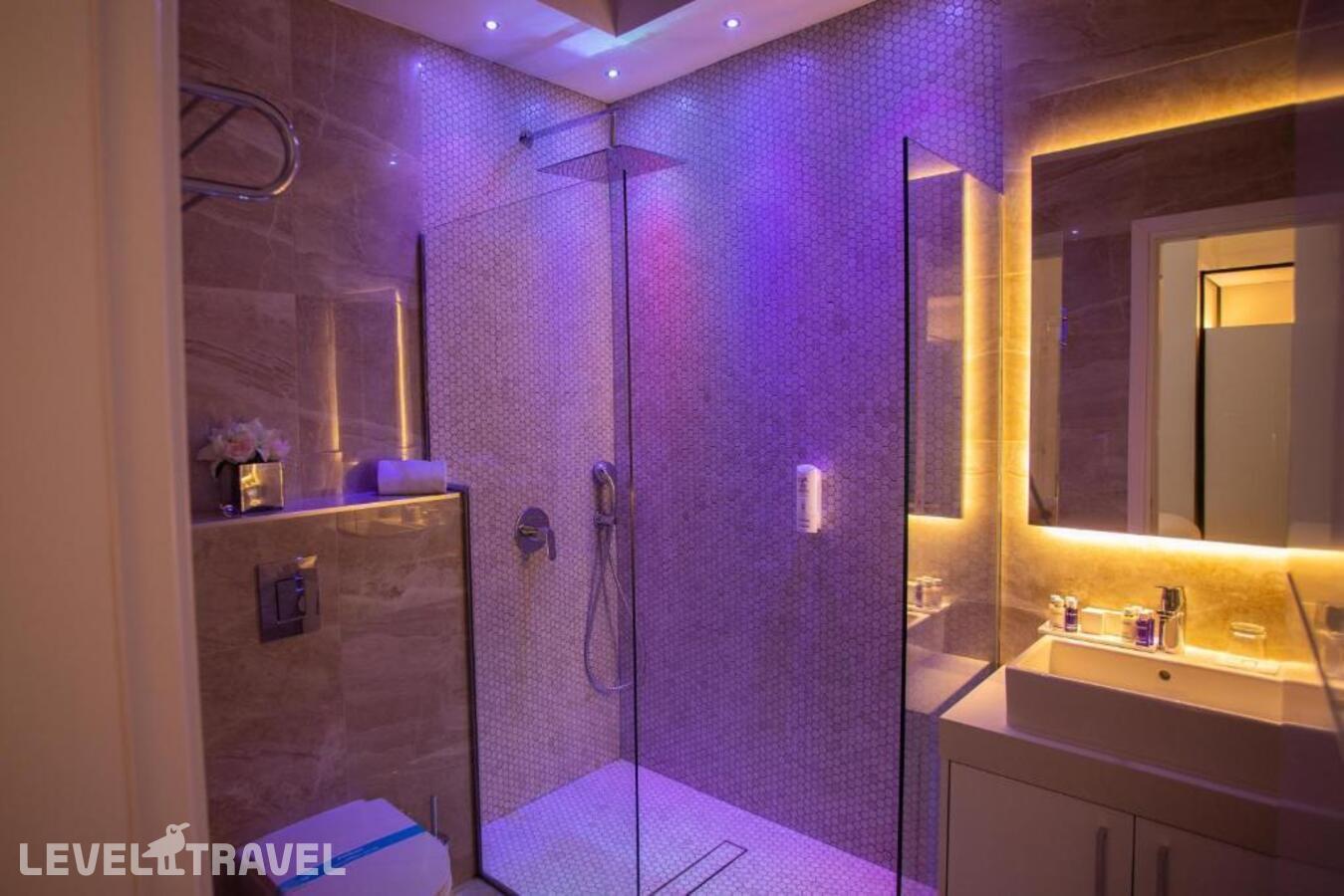 фотографии номера Люкс Deluxe с 2 комнатами с видом на море отеля Napa Suites (Adults Only 18+) в Кипр(Айа-Напа) - фото №8