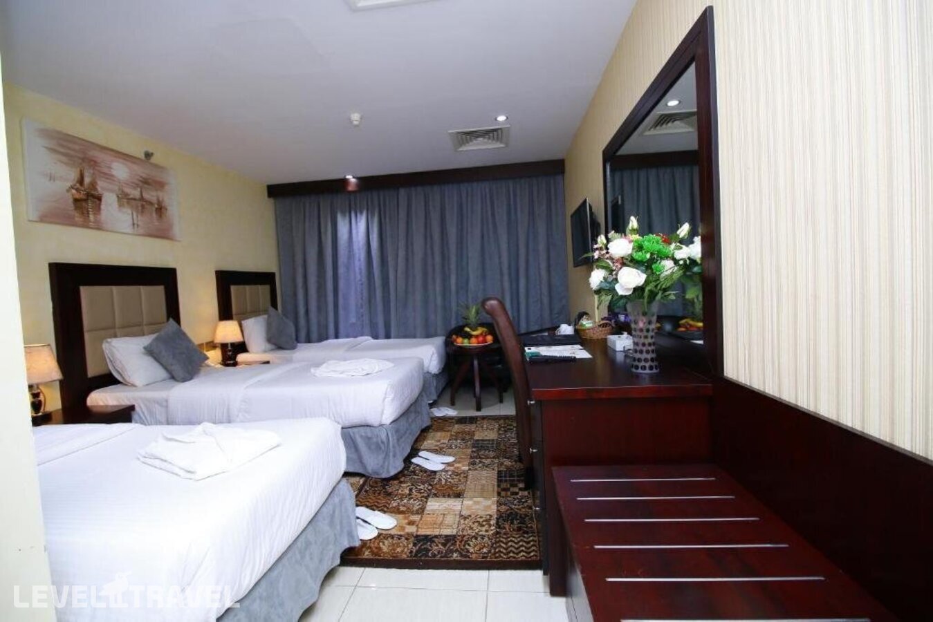 фотографии номера Трехместный номер отеля Royal Falcon Hotel в ОАЭ(Дейра) - фото №6