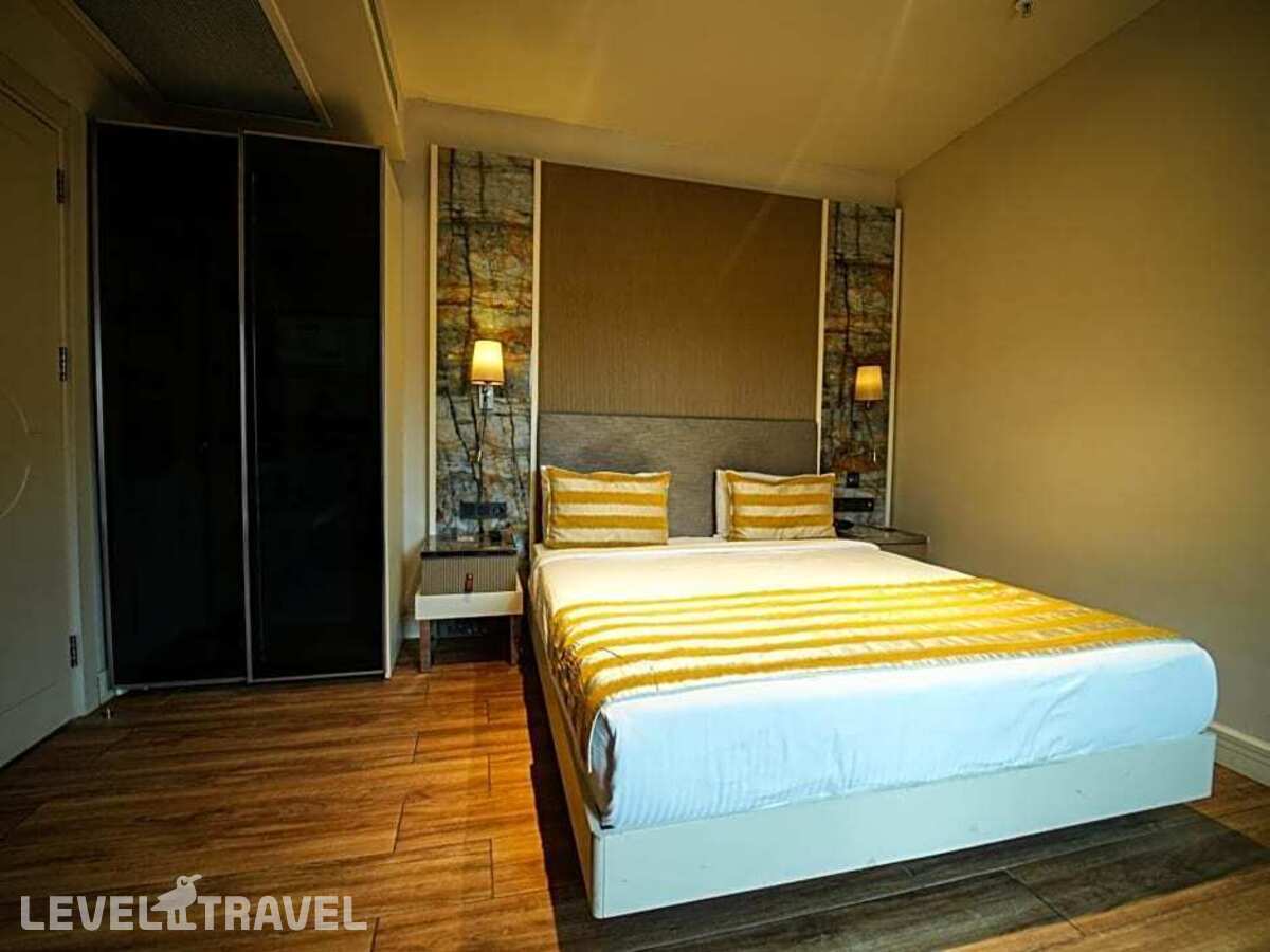 фотографии номера Делюкс с балконом отеля Icon Hotel в Турция(Шишли) - фото №2