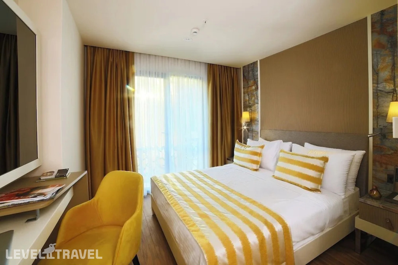 фотографии номера Делюкс с балконом отеля Icon Hotel в Турция(Шишли) - фото №1