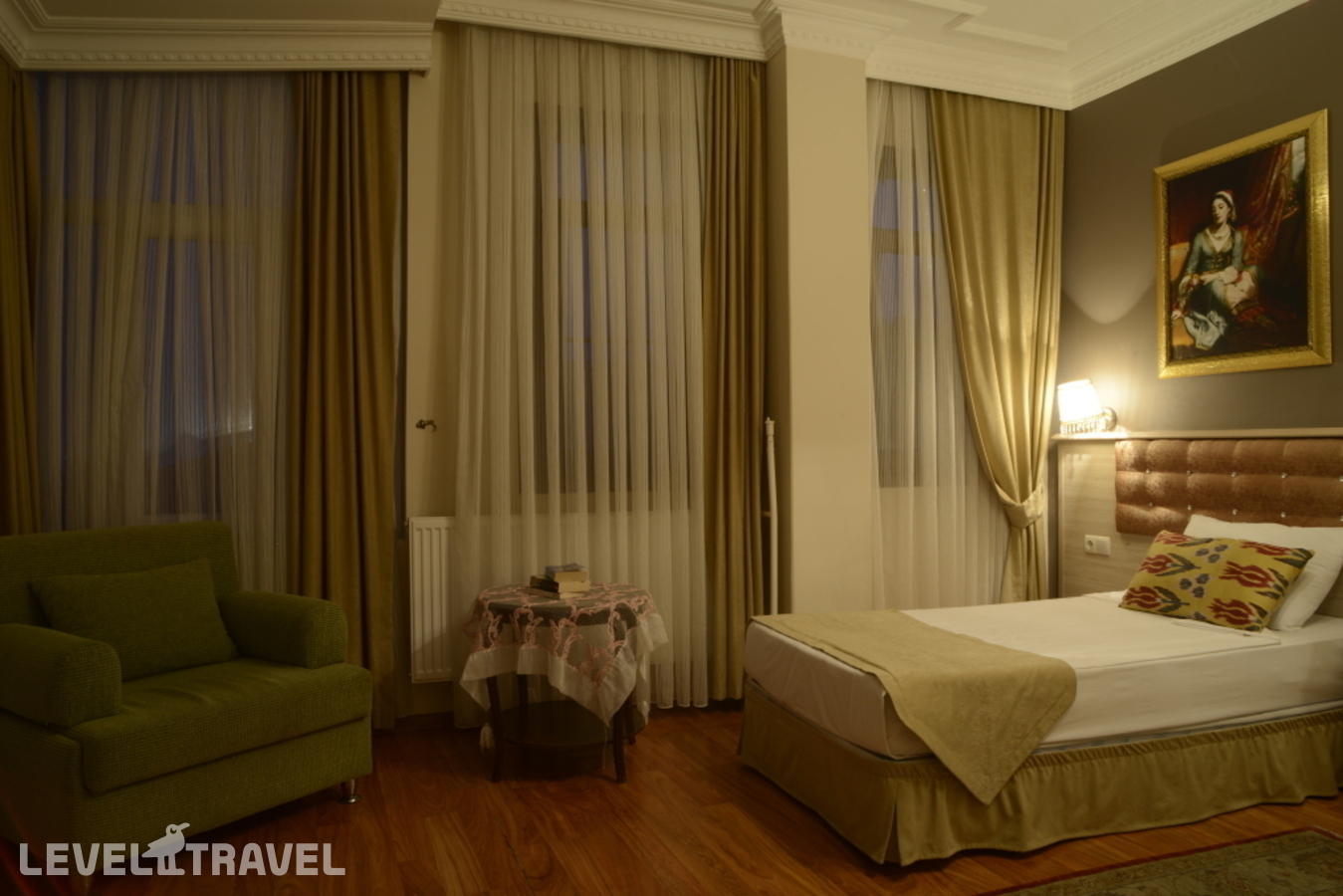 фотографии номера Номер семейный Connecting отеля Tashkonak Hotel Istanbul в Турция(Фатих) - фото №2