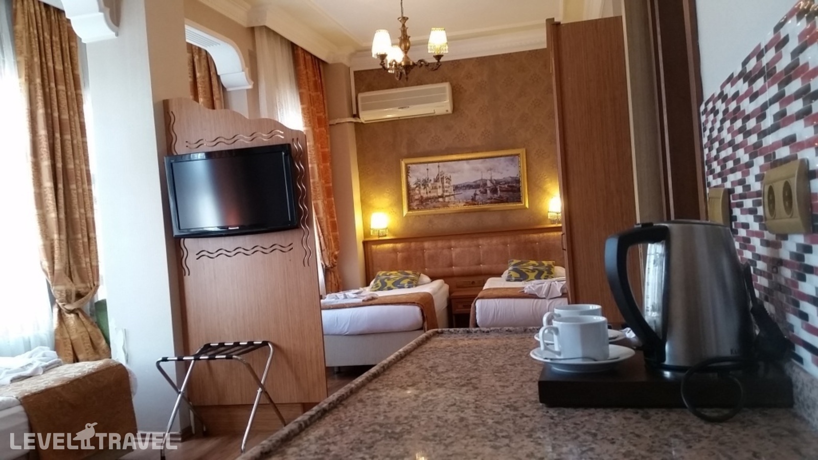 фотографии номера Номер семейный Connecting отеля Tashkonak Hotel Istanbul в Турция(Фатих) - фото №7