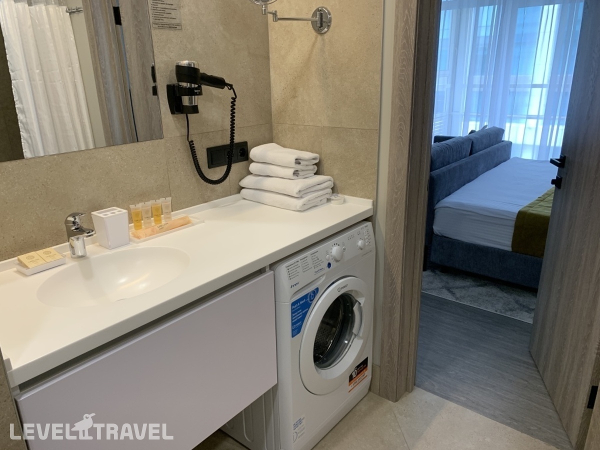 фотографии номера Студия-апартаменты Классик Izumrud отеля Апартаменты Sensa-room Горького 69 в Россия(Екатеринбург) - фото №3
