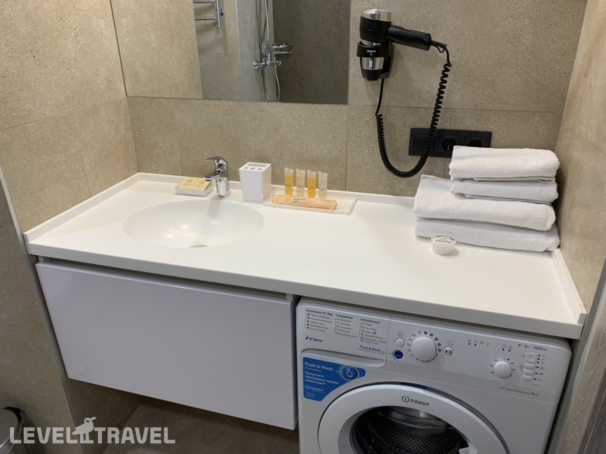фотографии номера Студия-апартаменты Классик Izumrud отеля Апартаменты Sensa-room Горького 69 в Россия(Екатеринбург) - фото №5
