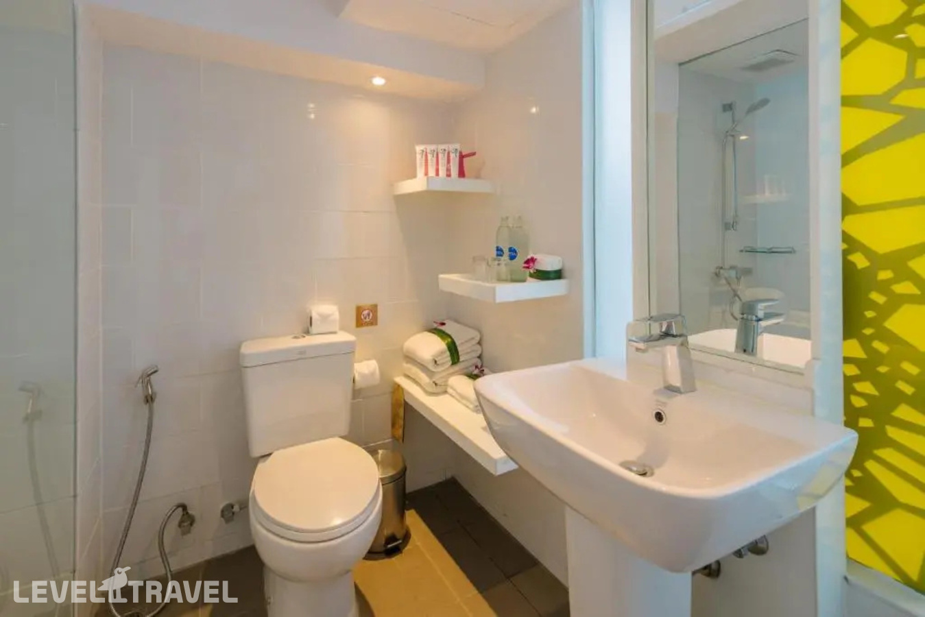 фотографии номера Премьер с выходом к бассейну отеля Burasari Patong Boutique Hotel в Таиланд(Патонг Бич) - фото №7