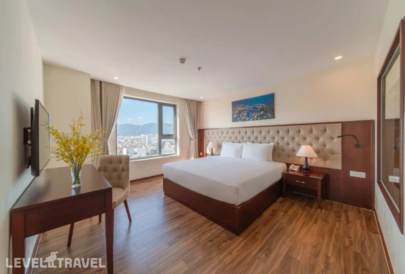 фотографии номера Двухместный люкс Florida двуспальная кровать отеля Florida Hotel Nha Trang в Вьетнам(Нячанг) - фото №1