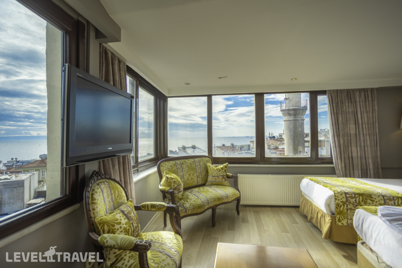 фотографии номера Апартаменты с 2 комнатами с балконом и с видом на море отеля Tashkonak Hotel Istanbul в Турция(Фатих) - фото №8