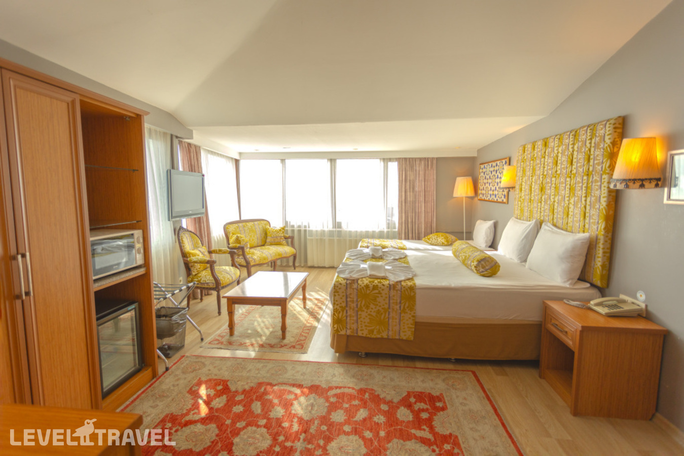 фотографии номера Апартаменты с 2 комнатами с балконом и с видом на море отеля Tashkonak Hotel Istanbul в Турция(Фатих) - фото №5