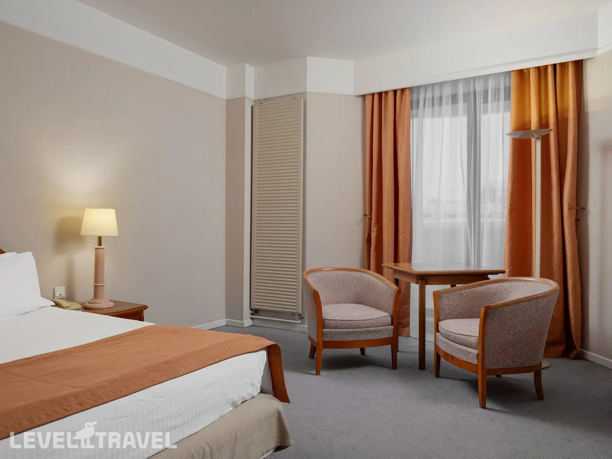 фотографии номера Стандартный номер отеля Edge Seligerskaya (Бывш. Holiday Inn Seligerskaya) в Россия(Северный административный округ (САО)) - фото №1