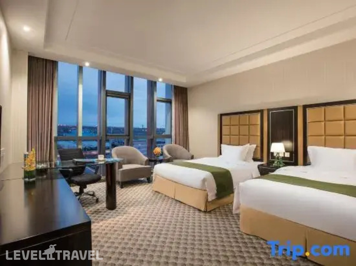 фотографии номера Делюкс (две односпальные кровати) отеля Holiday Inn Beijing Airport Zone, An Ihg Hotel в Китай(Пекин) - фото №2