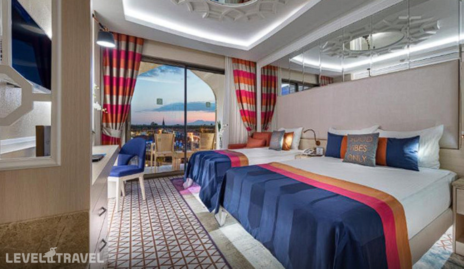 фотографии номера Трехместный с видом на окрестности отеля Granada Luxury Belek в Турция(Белек - центр) - фото №1