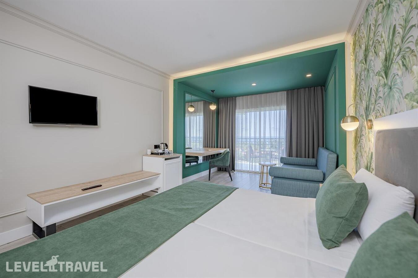 фотографии номера Стандартный (главный корпус) отеля L'Oceanica Beach Resort Hotel в Турция(Чамьюва) - фото №1