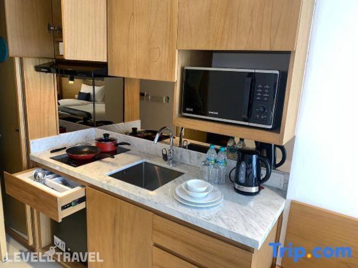 фотографии номера Двухместная студия Premier двуспальная кровать отеля Citadines Berawa Beach Bali в Индонезия(Тибубененг) - фото №4