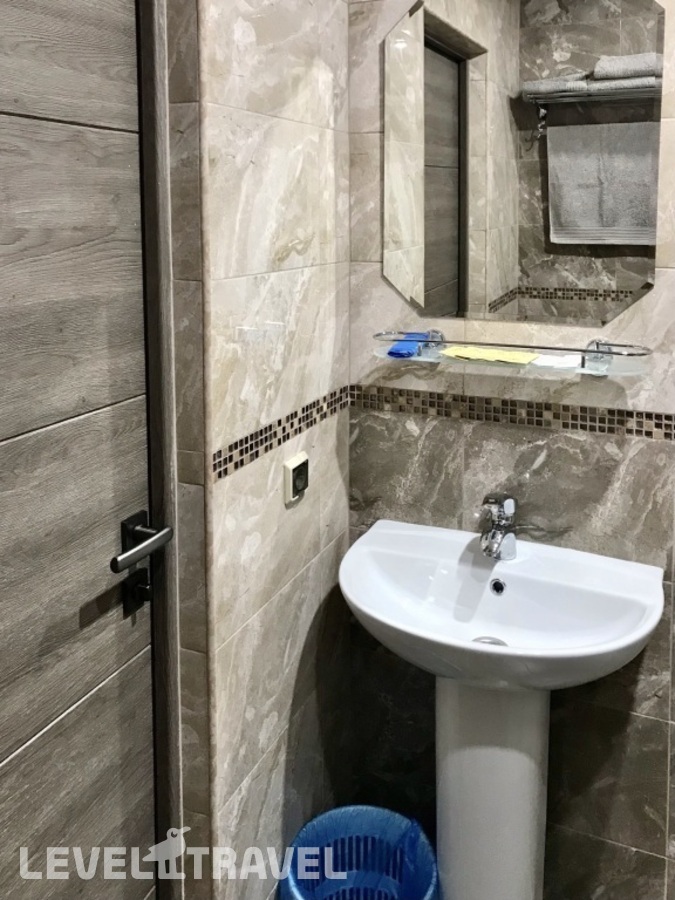 Четырёхместный полулюкс Comfort с балконом и с красивым видом из окна — фото 6
