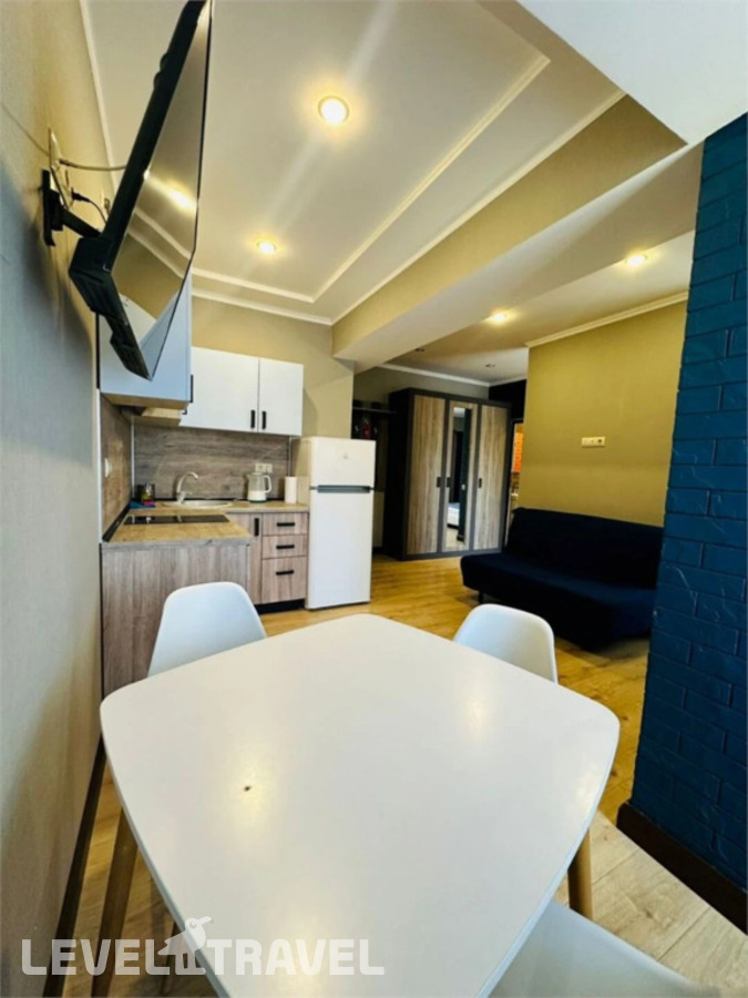 фотографии номера Апартаменты с террасой отеля Гостевой Дом Палуба в Россия(Адлер) - фото №1