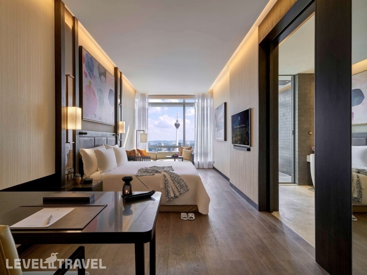фотографии номера Двухместный номер Retreat Signature Sky двуспальная кровать отеля Banyan Tree Kuala Lumpur в Малайзия(Куала-Лумпур) - фото №8