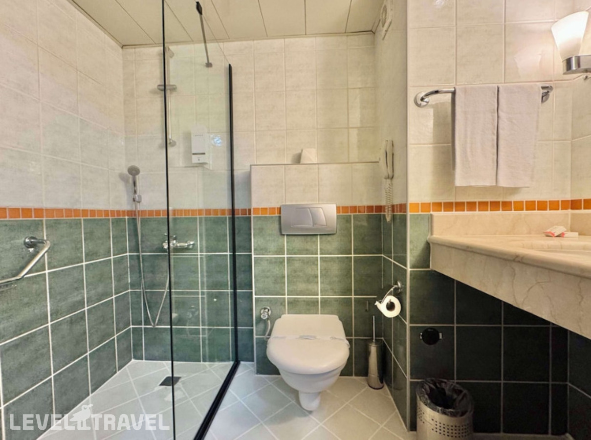 фотографии номера Размещение по прибытии отеля Best Western Plus Khan Hotel в Турция(Анталья - Центр) - фото №3