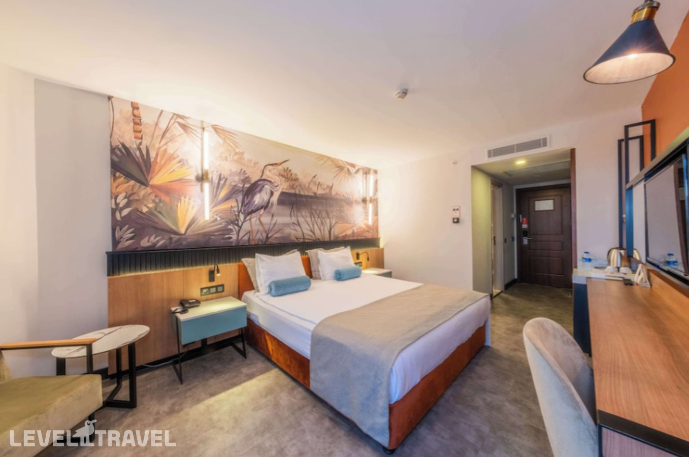 фотографии номера Делюкс с видом на город отеля Best Western Plus Khan Hotel в Турция(Анталья - Центр) - фото №1
