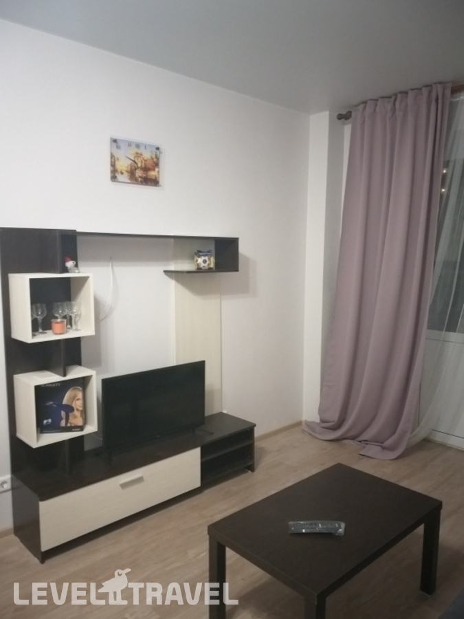 фотографии номера Четырёхместные апартаменты с балконом и с видом на город отеля Апартаменты На Балтийской 16а в Россия(Псков) - фото №1